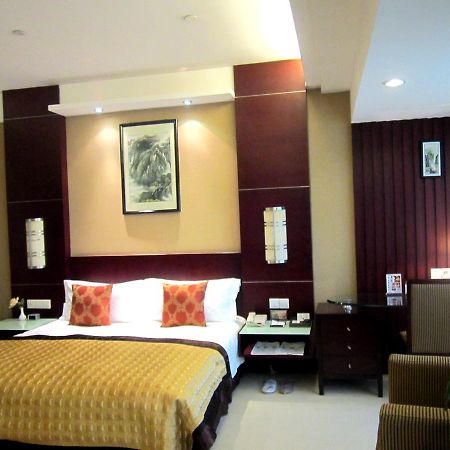 Howard Johnson Wyndham Leonora Plzaz שנגחאי מראה חיצוני תמונה